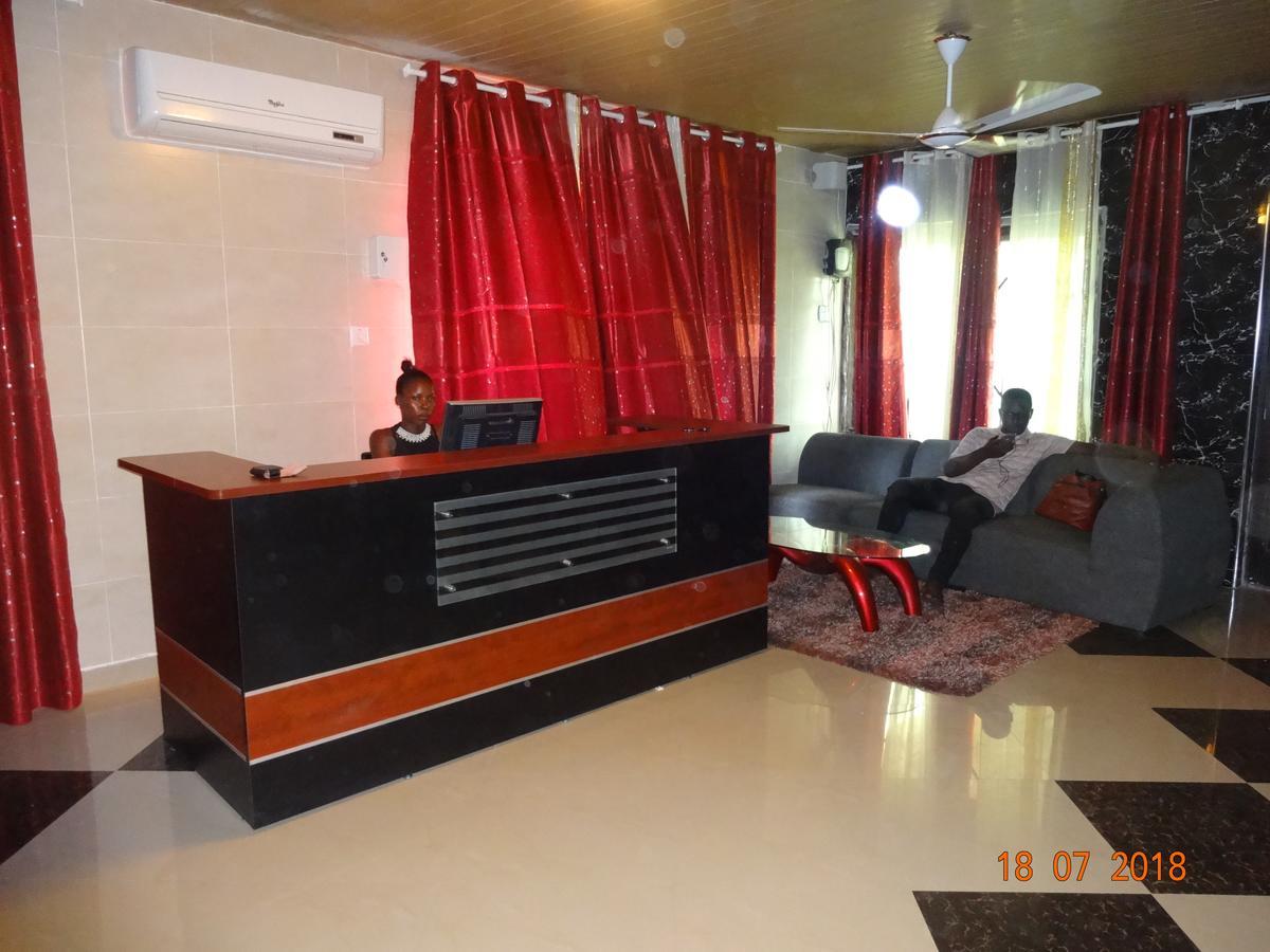 Nordik Palace Bed & Breakfast Тема Экстерьер фото